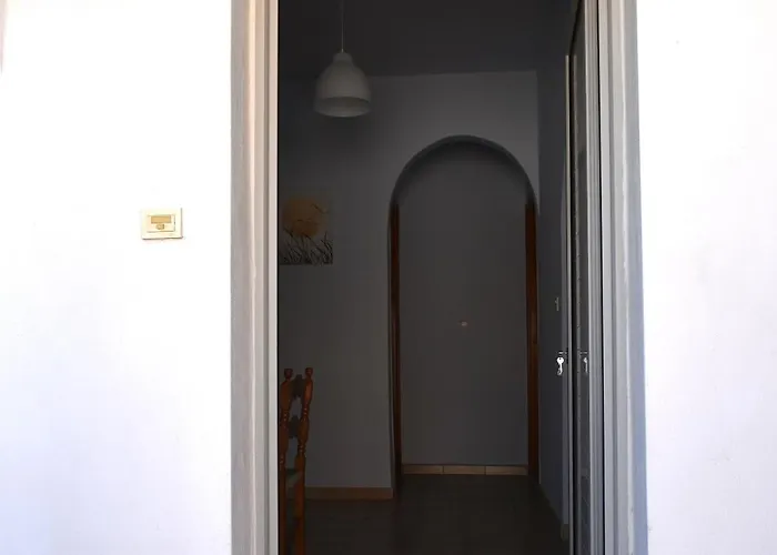 アパート Niki 's House