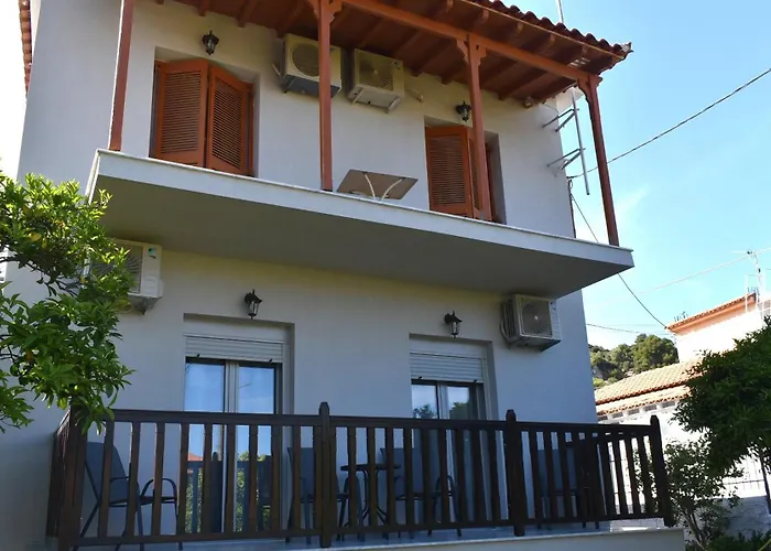 アパート Niki 's House