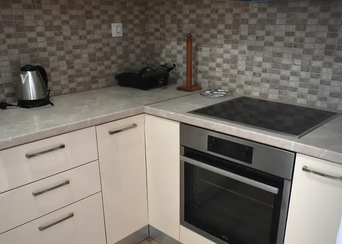 Niki 's House * メガリ・アモス